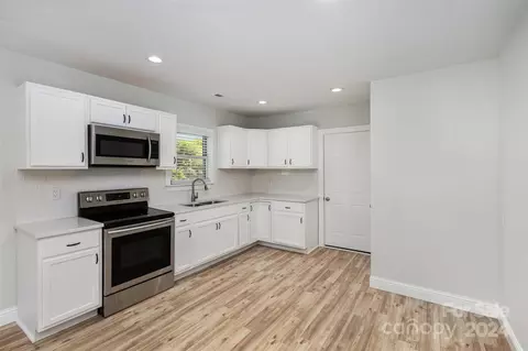 521 Central Ave, Lancaster, SC 29720 photo 8