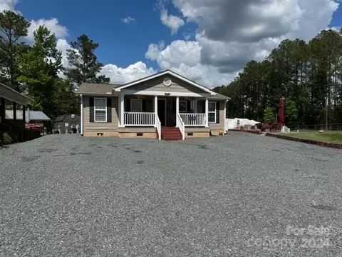 102 Sunshine 324325a Trl #324/325A, Mount Gilead, NC 27306