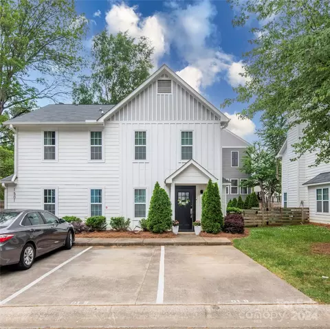 1501 Apt B Briar Creek Rd, Charlotte, NC 28205