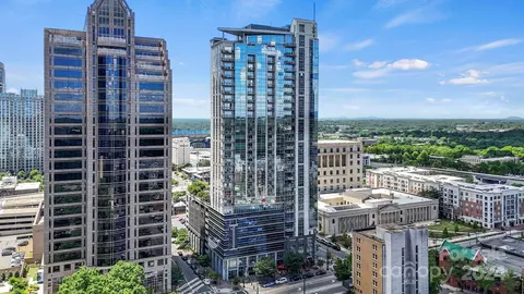 333 W Trade 504 St #504, Charlotte, NC 28202