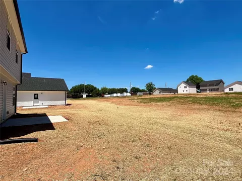699 3rd Se St SE, Conover, NC 28613 photo 15