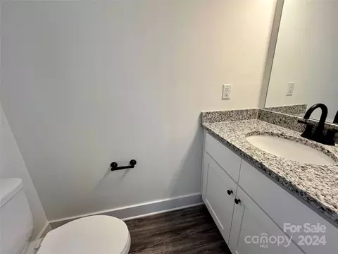 699 3rd Se St SE, Conover, NC 28613 photo 7