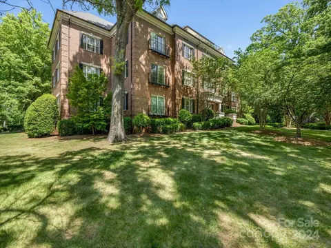 960 Queens Rd, Charlotte, NC 28207