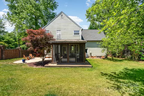 Exterior - 17200 Shadow Bark Dr, Cornelius, NC 28031 photo 10 of 11