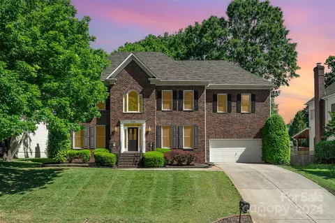 12409 Sylvan Oak Way, Charlotte, NC 28273