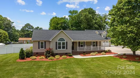 1621 Bloomfield Rd, Rock Hill, SC 29732