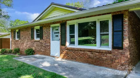 5837 Sugar Loaf Rd, Connelly Springs, NC 28612