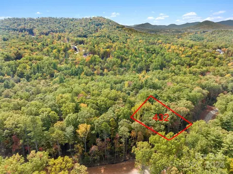 136 Emerald Necklace 432 Dr #432, Asheville, NC 28803