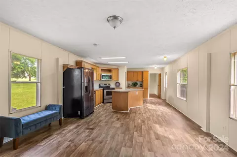 3836 River Rd, Hickory, NC 28602 photo 5