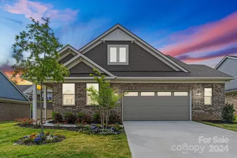 3544 Marchers Trace Dr, Charlotte, NC 28227