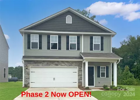 7029 Stoney Wood Ln, Charlotte, NC 28215