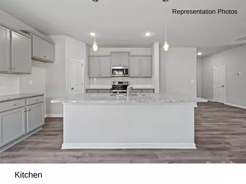 7028 Stoney Wood Ln, Charlotte, NC 28215