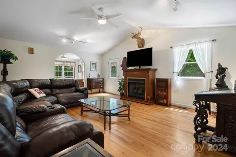 301 Garrison Rd, Morganton, NC 28655 photo 23