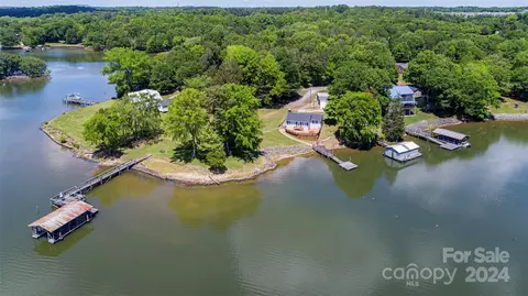 5544 Ralph Harper Ln, Clover, SC 29710