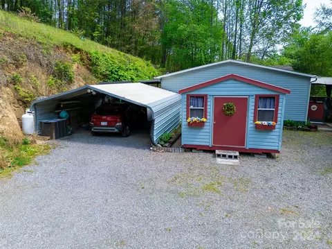 Exterior - 122 Andjen Valley Rd, Sylva, NC 28779 photo 5 of 8