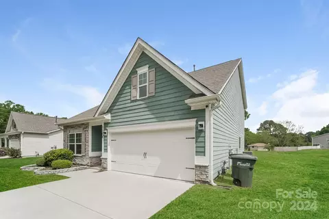3208 Hickory Grove Dr, Monroe, NC 28110