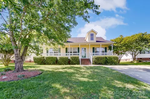 741 Kendall Green Rd, Fort Mill, SC 29715
