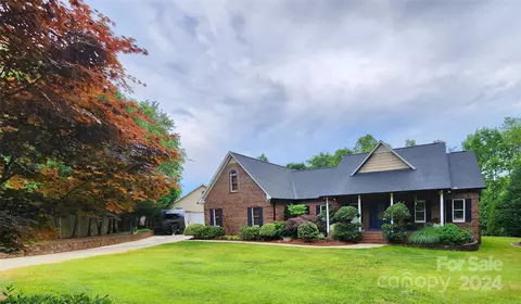 168 Picwyck Dr, Mooresville, NC 28115