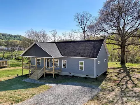 165 Ridge View 19 Dr #19, Clyde, NC 28721