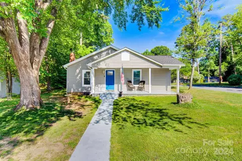 604 24th St, Hickory, NC 28602
