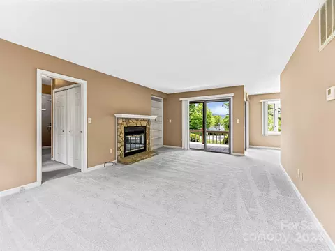 Living - 23 Eagle Run, Brevard, NC 28712 photo 1 of 4
