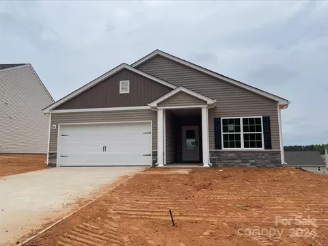 3316 Fox Hall Dr, Gastonia, NC 28052