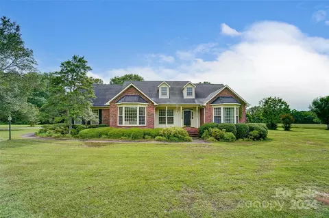 1731 Craig Farm Rd, Lancaster, SC 29720