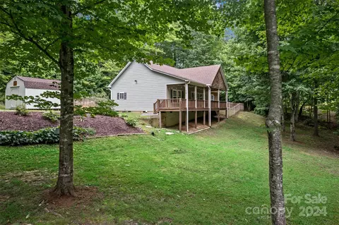 79 Coltons Way, Penrose, NC 28766