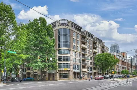 718 W Trade 208 St #208, Charlotte, NC 28202