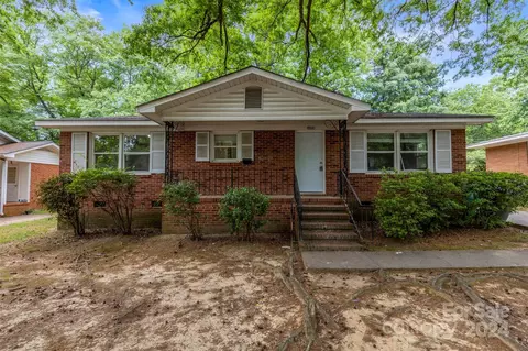 4800 Fireside Dr, Charlotte, NC 28213