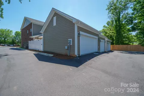 123 E Pine St, Lincolnton, NC 28092 photo 37