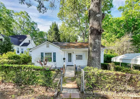907 Ninth Ave, Gastonia, NC 28052