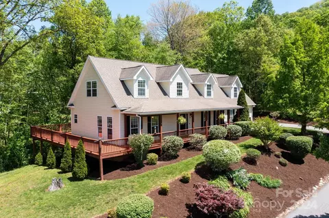 20 Lauren Ln, Candler, NC 28715