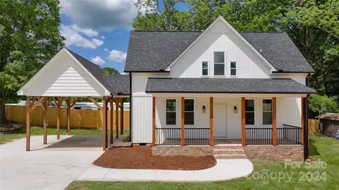 144 Kinney Ave, Denton, NC 27239