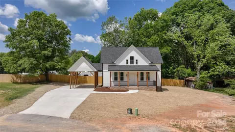 144 Kinney Ave, Denton, NC 27239 photo 4