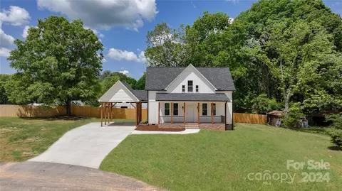 144 Kinney Ave, Denton, NC 27239 photo 3