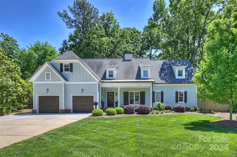4459 Woodlark Ln, Charlotte, NC 28211