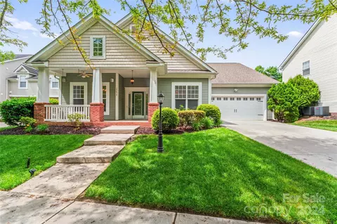 15614 Centennial Forest Dr, Huntersville, NC 28078