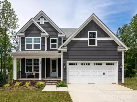 110 Spring View Ln, Statesville, NC 28677