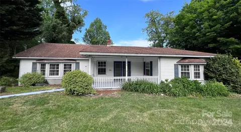209 Wilson St, Morganton, NC 28655