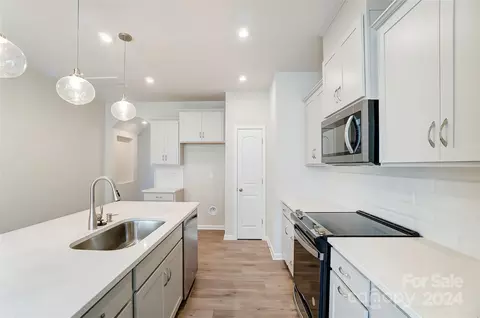 Kitchen - 14837 Tamarack Dr, Charlotte, NC 28278 photo 1 of 1