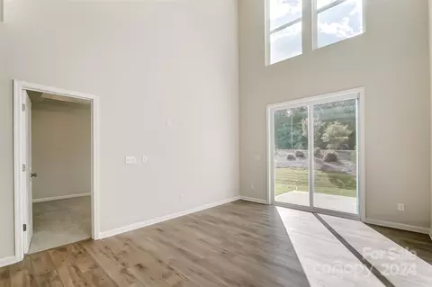 Living - 14837 Tamarack Dr, Charlotte, NC 28278 photo 1 of 5