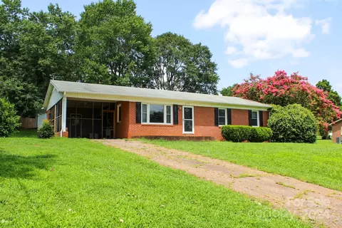 154 Crosswhite Ln, Statesville, NC 28625