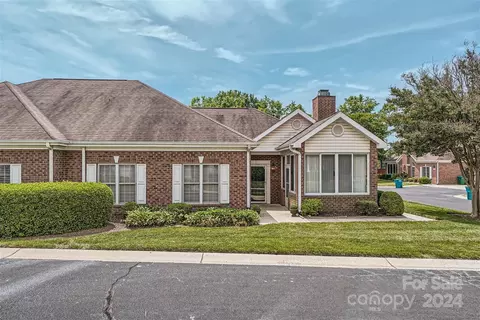 9831 Willow Bark Ct, Charlotte, NC 28210