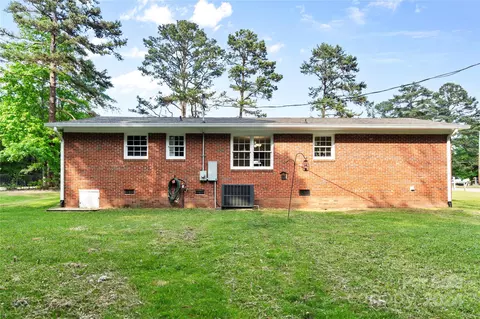 Exterior - 844 Mint St, Lancaster, SC 29720 photo 8 of 8