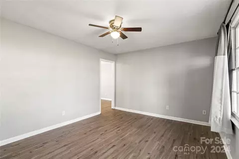 Living - 844 Mint St, Lancaster, SC 29720 photo 3 of 3