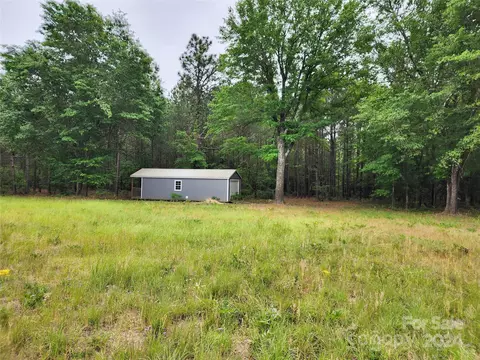Weeks Road, Williston, SC 29853