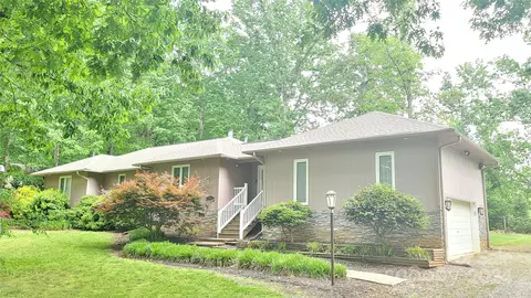 3983 Hoke St, Claremont, NC 28610