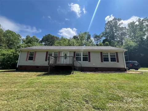 1978 Brookside Ave, Newton, NC 28658