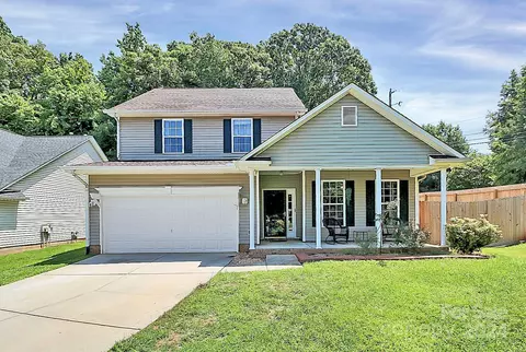 6700 Pine Branch Ct, Charlotte, NC 28269